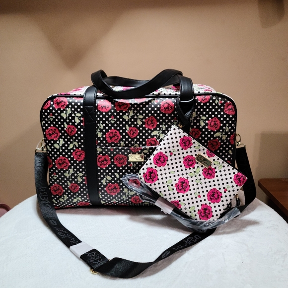 Betsey Johnson Weekender Luggage - Picture 11 of 13
